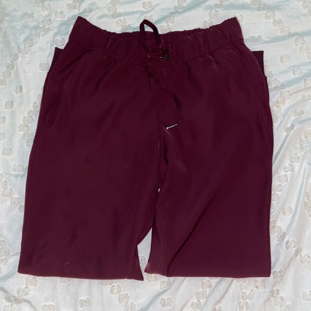 Lululemon On the Fly Joggers